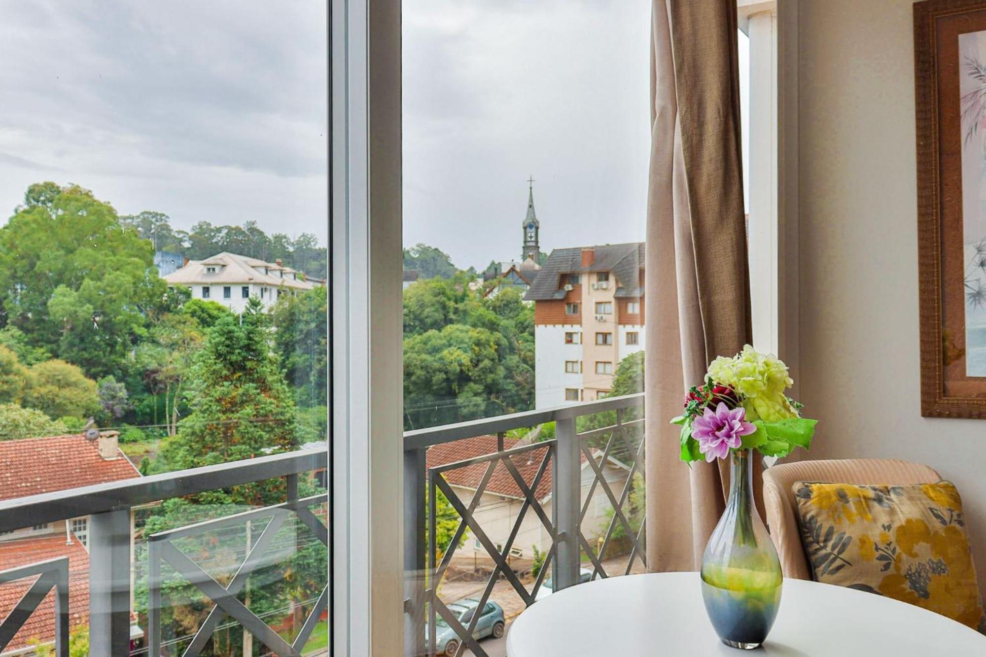 Apartamento Locar-In Gramado - 200 M Da Rua Coberta Exterior foto